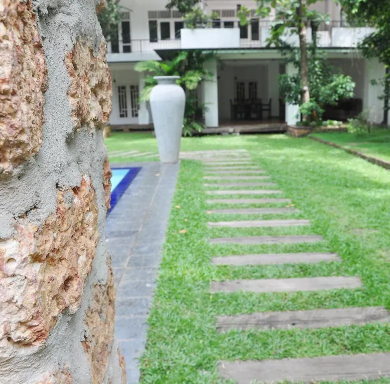 **** Hotel Lanka Bangla Inn Villas Restaurant & Travels Katunayake Sri Lanka