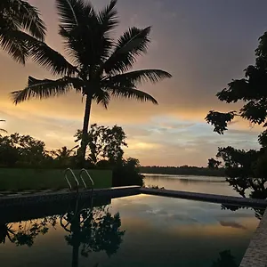 Bed & Breakfast Miles Varkala